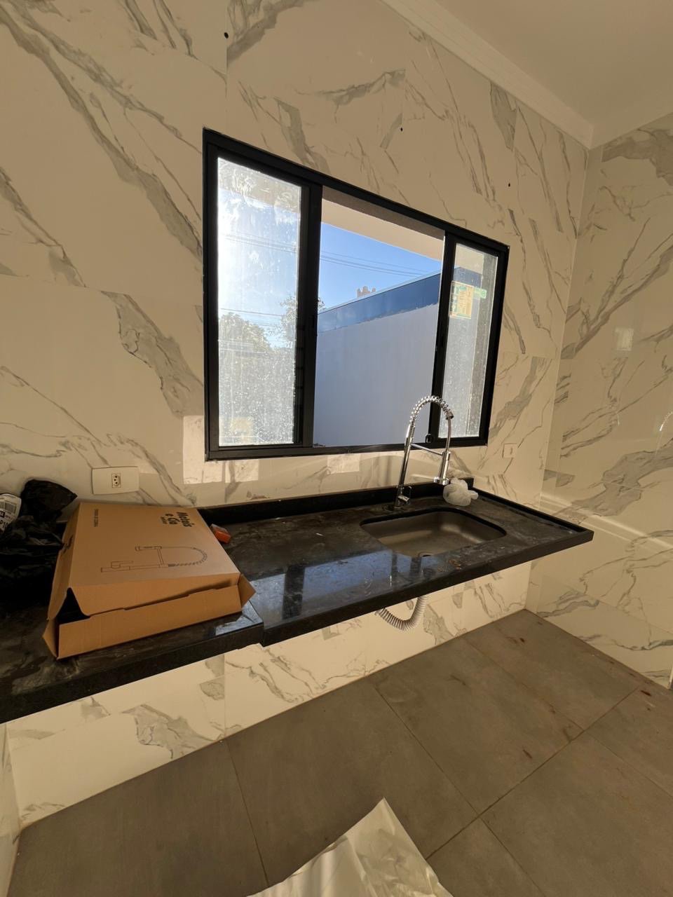 Casa à venda ou para alugar com 2 quartos, sendo 1 suíte,  em Jardim Bela Vista, Três Lagoas, MS