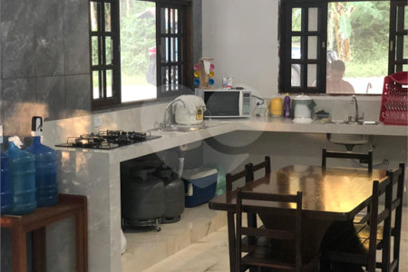 Chácara à venda com 2 quartos em Taiaçupeba, Mogi das Cruzes, SP