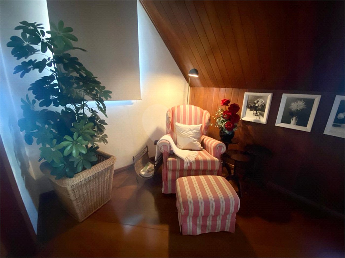 Casa à venda com 4 quartos, sendo 3 suítes, em Jardim Maia, Guarulhos, SP