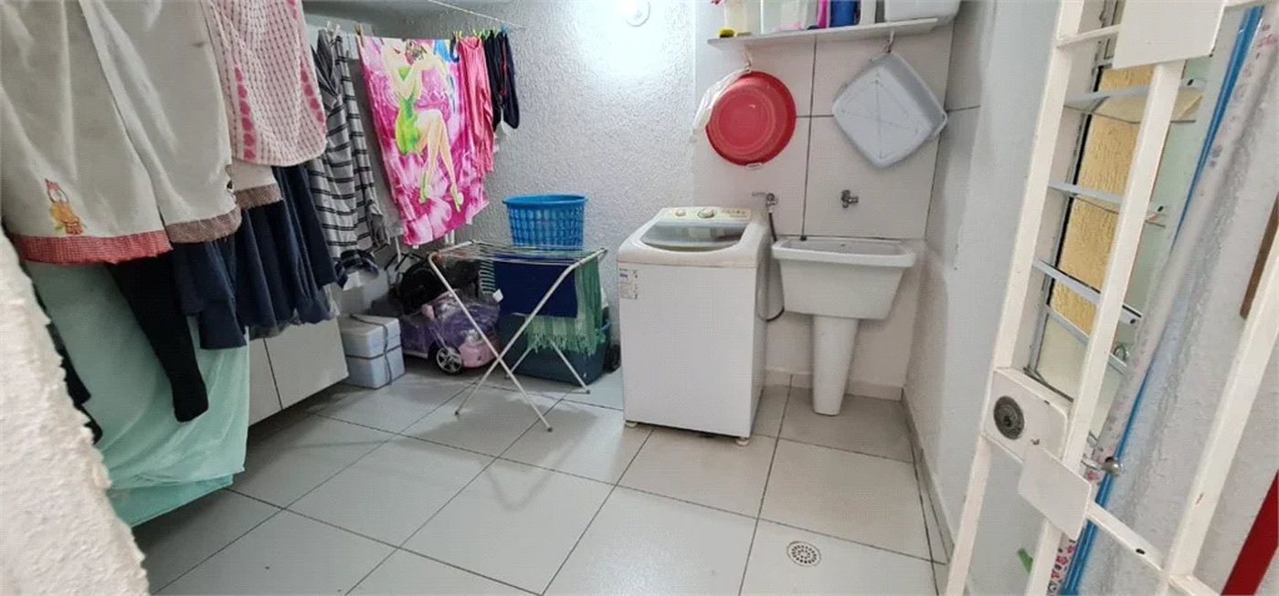 Casa à venda com 2 quartos, sendo 1 suíte, em Vila Romana, São Paulo, SP