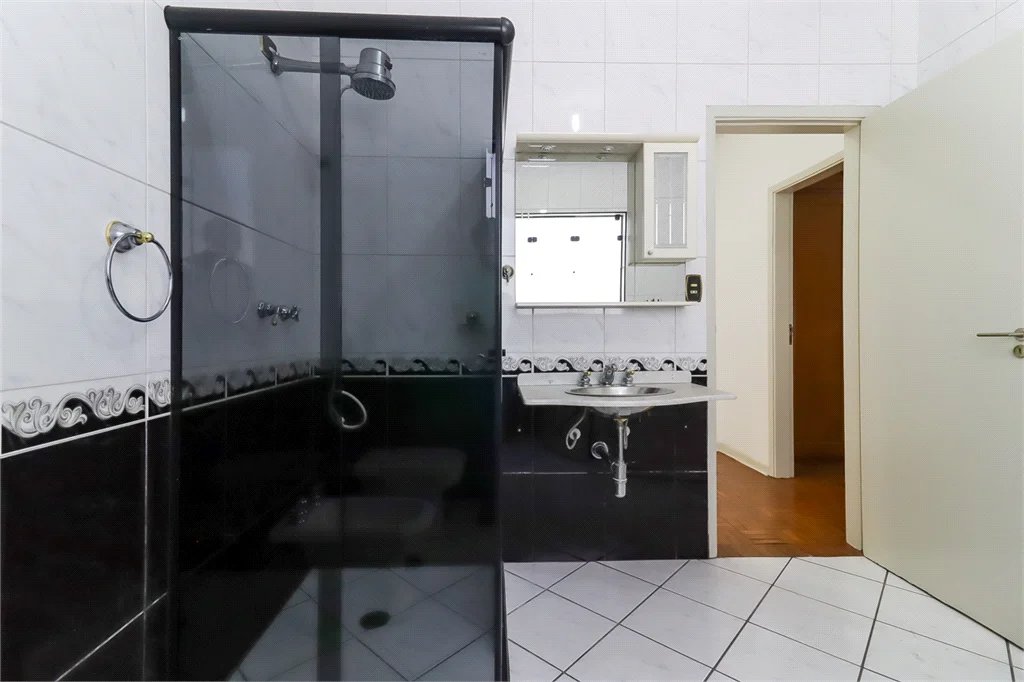 Casa à venda com 3 quartos, sendo 1 suíte, em Brooklin Paulista, São Paulo, SP