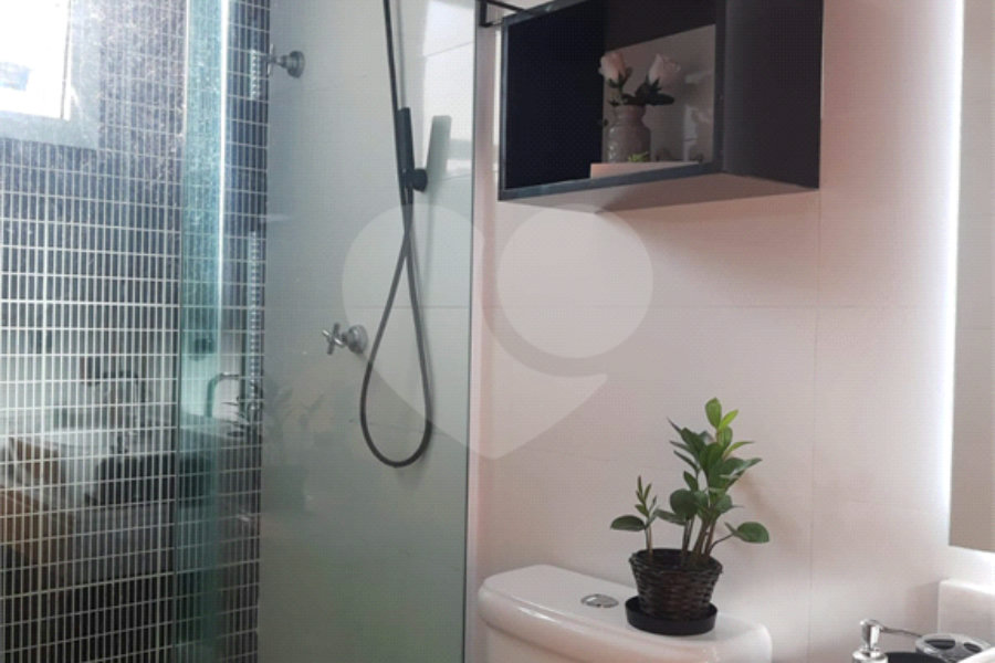 Casa à venda com 2 suítes no condomínio Residencial Poncet, São Paulo - SP