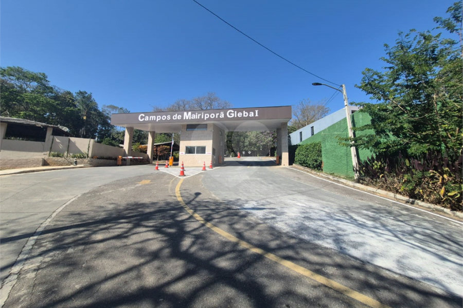 Casa à venda com 2 quartos, sendo 1 suíte, no condomínio Campos de Mairiporã Gleba 1, Mairiporã - SP