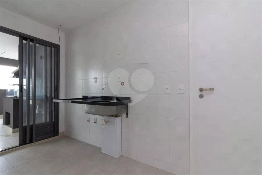 Apartamento à venda com 3 quartos, sendo 1 suíte, em Pinheiros, São Paulo, SP