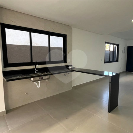 Casa à venda ou para alugar com 3 suítes em Nova Gardênia, Atibaia, SP