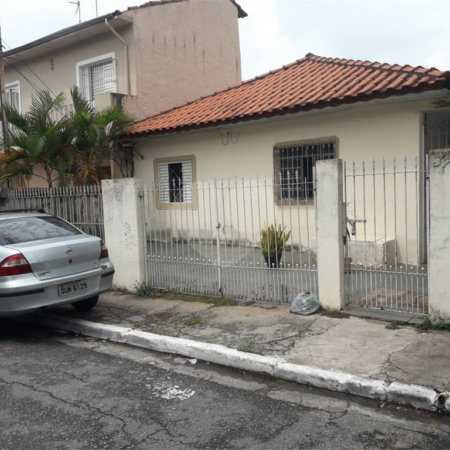 Casa Térrea à venda com 4 quartos, sendo 1 suíte, em Vila Constança, São Paulo, SP