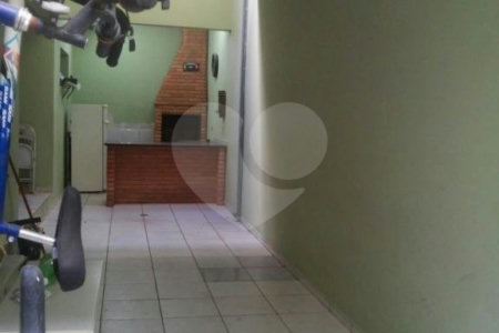 Casa à venda com 4 quartos, sendo 1 suíte, em Wanel Ville, Sorocaba, SP