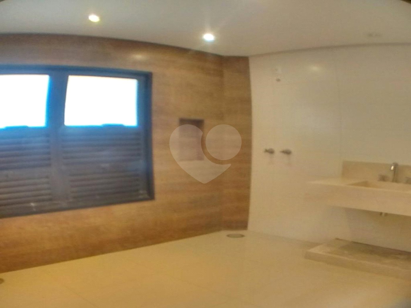 Apartamento à venda com 3 suítes em Vila Suzana, São Paulo, SP
