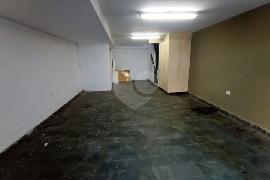 Casa à venda com 3 quartos, sendo 1 suíte, em Saúde, São Paulo, SP