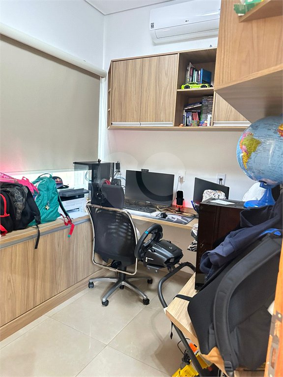 Sobrado à venda com 4 quartos, sendo 3 suítes, em Jardim Residencial Maggiore, Araraquara, SP