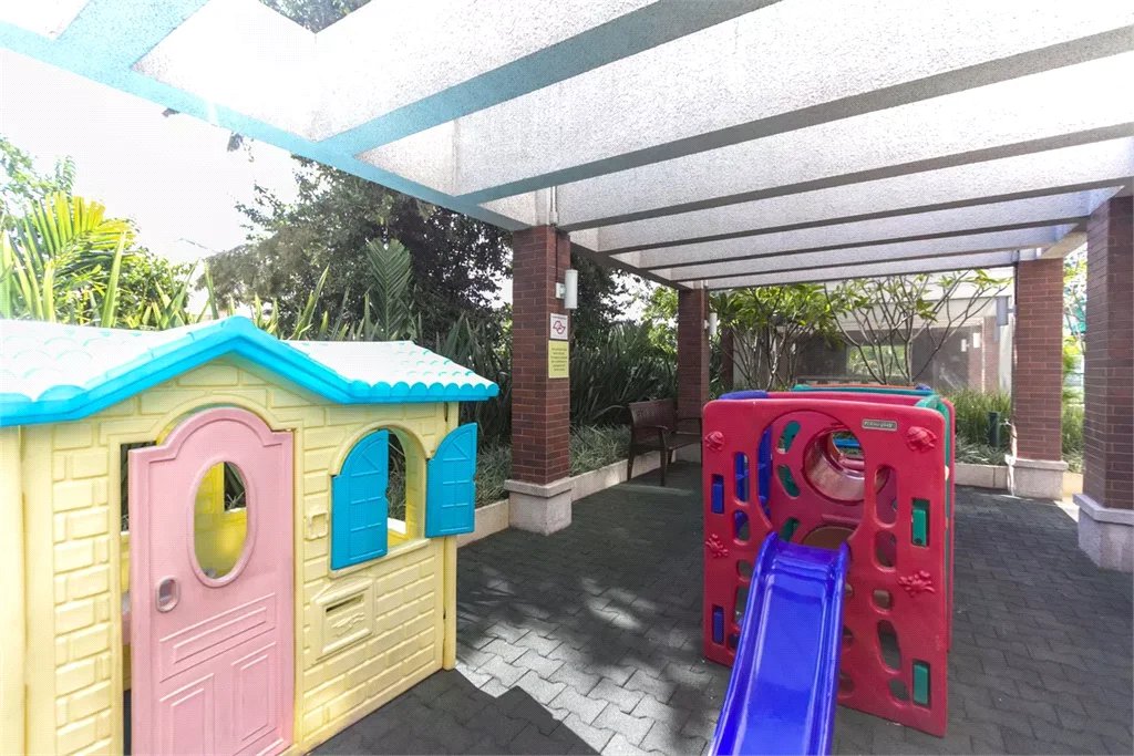 Apartamento à venda com 2 quartos, sendo 1 suíte, em Vila Anastácio, São Paulo, SP