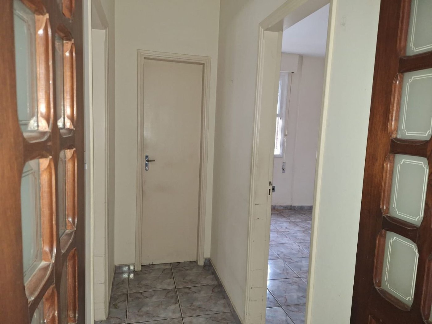 Apartamento Amplo a Apenas 120 Metros da Praia – Localização Privilegiada na Ponta da Praia!