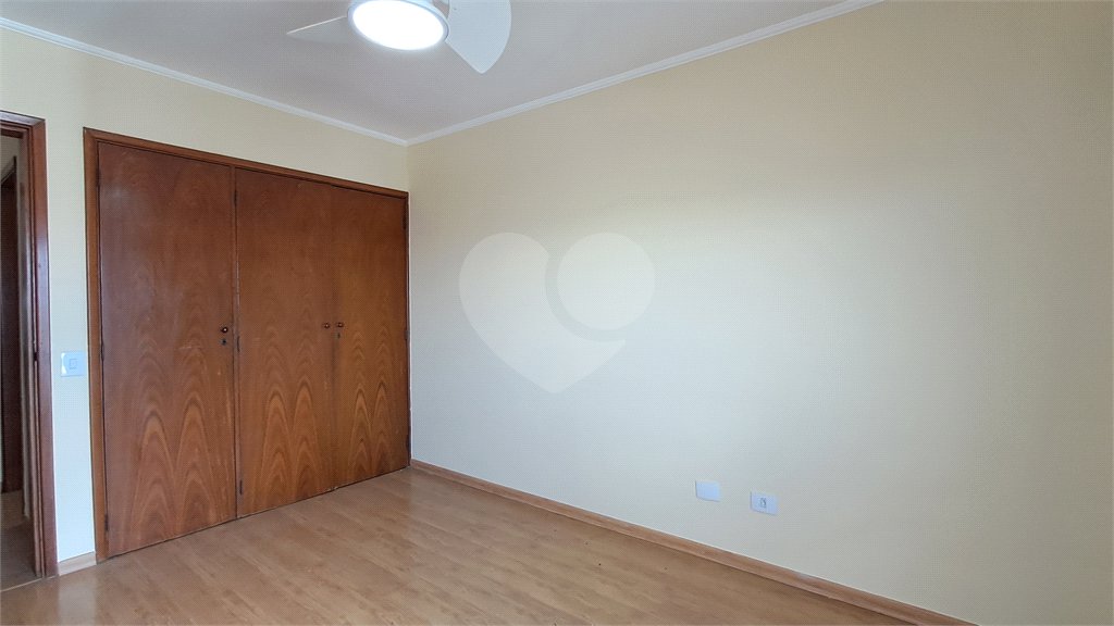 Apartamento à venda com 3 quartos, sendo 1 suíte,  em Alto da Boa Vista, São Paulo, SP