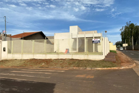 Casa à venda com 2 quartos em Residencial Ponta Porã I, Ponta Porã, MS