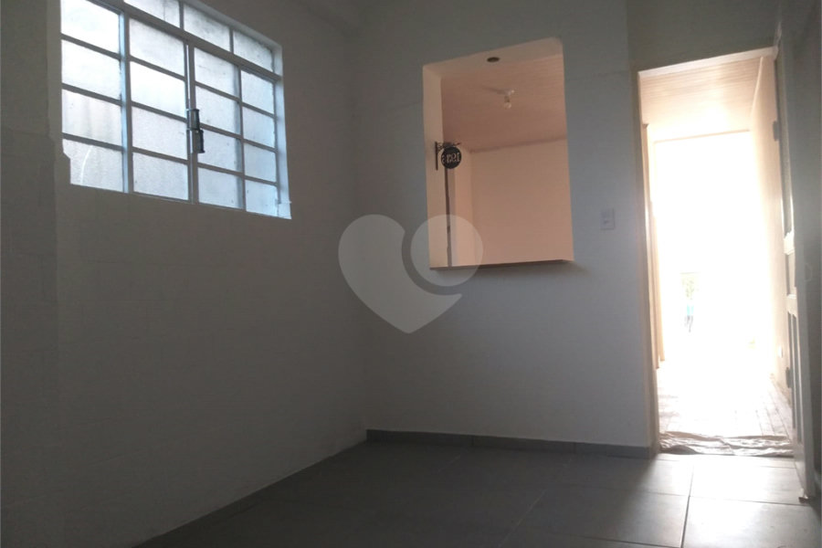 Sobrado à venda com 3 quartos em Bom Retiro, São Paulo, SP