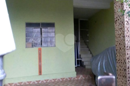 Sobrado à venda com 3 quartos em Jardim Rio Pequeno, São Paulo, SP