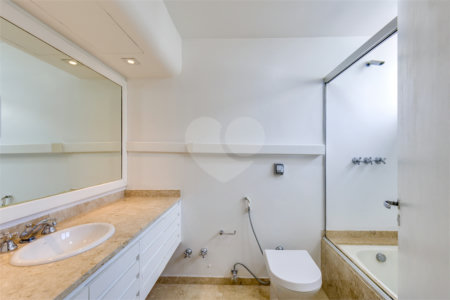 Apartamento à venda com 4 suítes em Alto da Boa Vista, São Paulo, SP