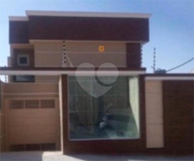 Casa à venda ou para alugar com 2 suítes no condomínio Residence Adelina, São Paulo - SP