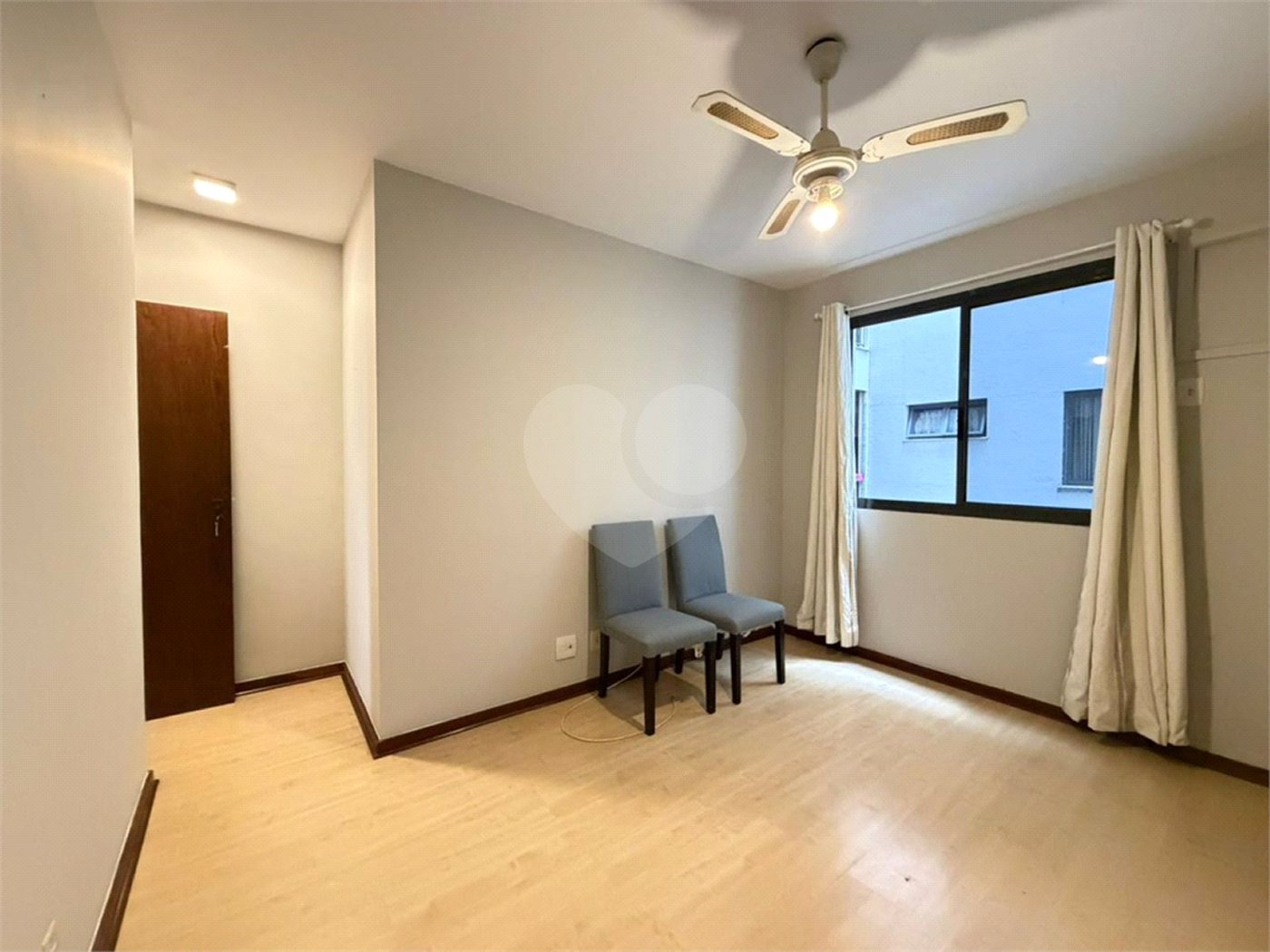 Apartamento à venda com 4 quartos, sendo 1 suíte,  em Tijuca, Rio de Janeiro, RJ