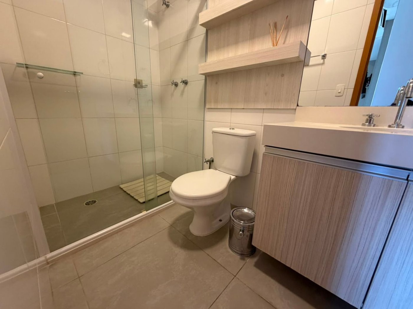 Apartamento com 2 dormitórios à venda, 72 m² por R$ 1.350.000,00 - Gonzaga - Santos/SP