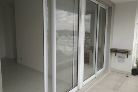 Apartamento para alugar com 2 quartos em Vila Anastácio, São Paulo, SP
