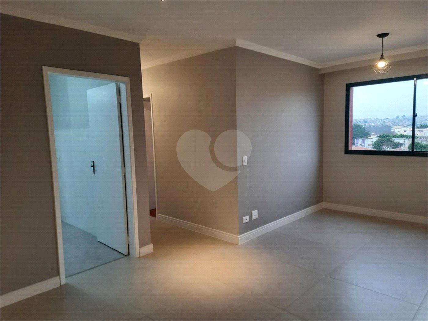 Apartamento à venda com 2 quartos, sendo 1 suíte, em Vila Erna, São Paulo, SP