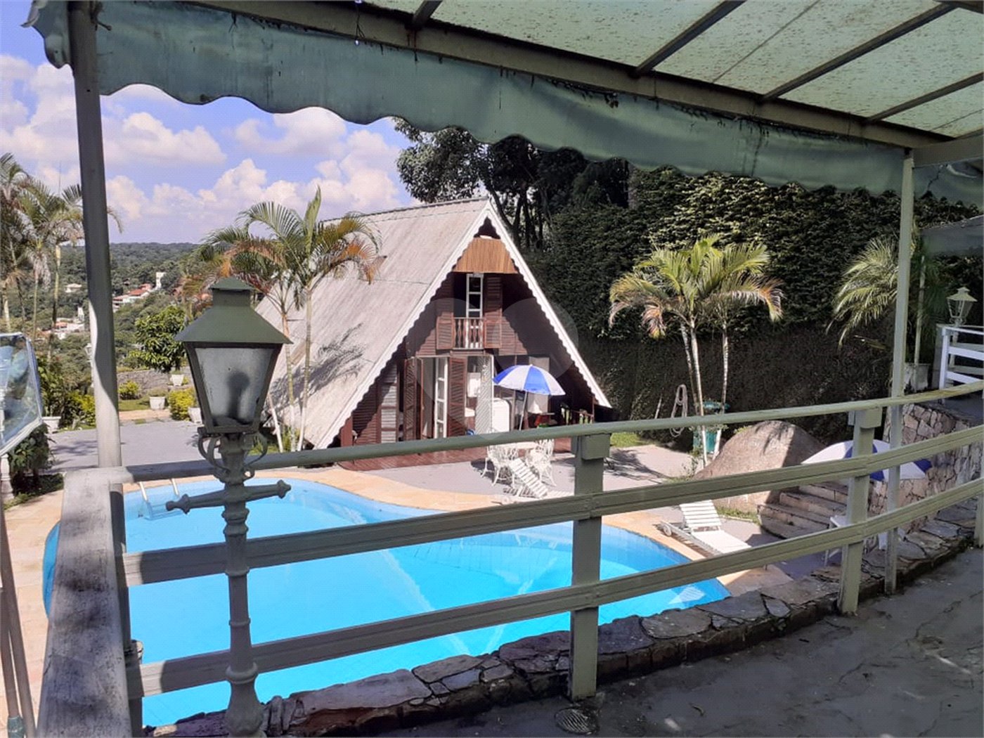 Sobrado à venda com 3 quartos, sendo 1 suíte, em Samambaia, Mairiporã, SP