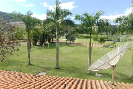 Sítio à venda com 4 quartos, sendo 3 suítes, em Caxito, Maricá, RJ
