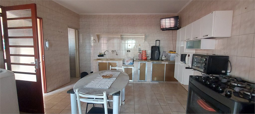 Casa à venda com 2 quartos, sendo 1 suíte, em Vila Jardini, Sorocaba, SP