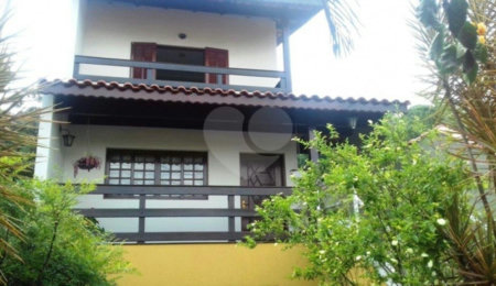 Sobrado à venda com 3 quartos, sendo 1 suíte,  em Tremembé, São Paulo, SP