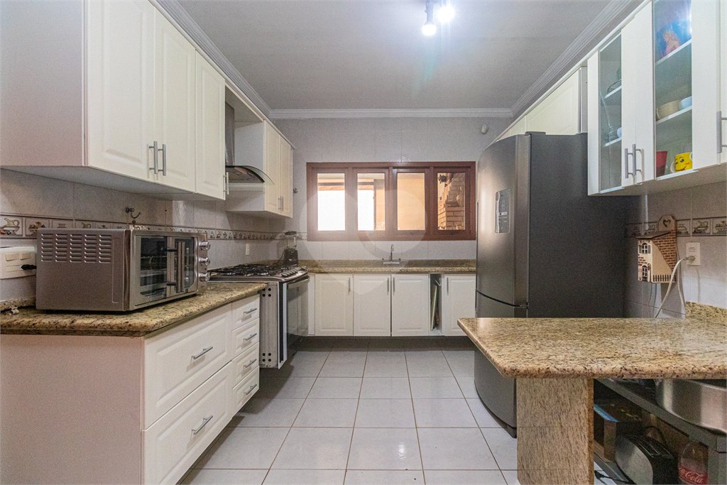 Casa à venda com 4 quartos, sendo 2 suítes, em Jardim Prudência, São Paulo, SP