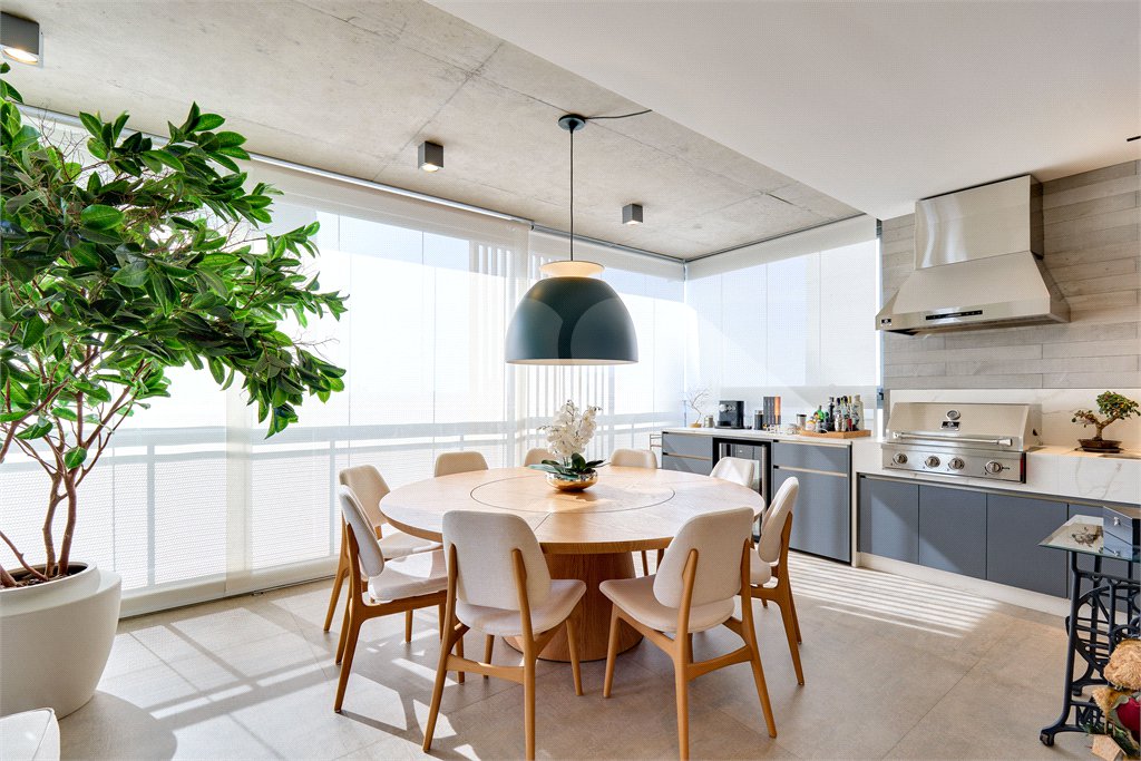 Apartamento à venda com 3 suítes em Brooklin, São Paulo, SP