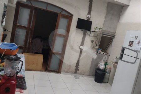 Sobrado à venda com 3 quartos, sendo 1 suíte, em Jardim da Mamãe, Guarulhos, SP