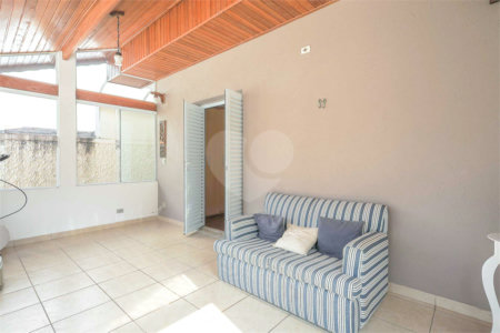 Casa Térrea à venda com 3 quartos, sendo 1 suíte, em Cidade Vargas, São Paulo, SP