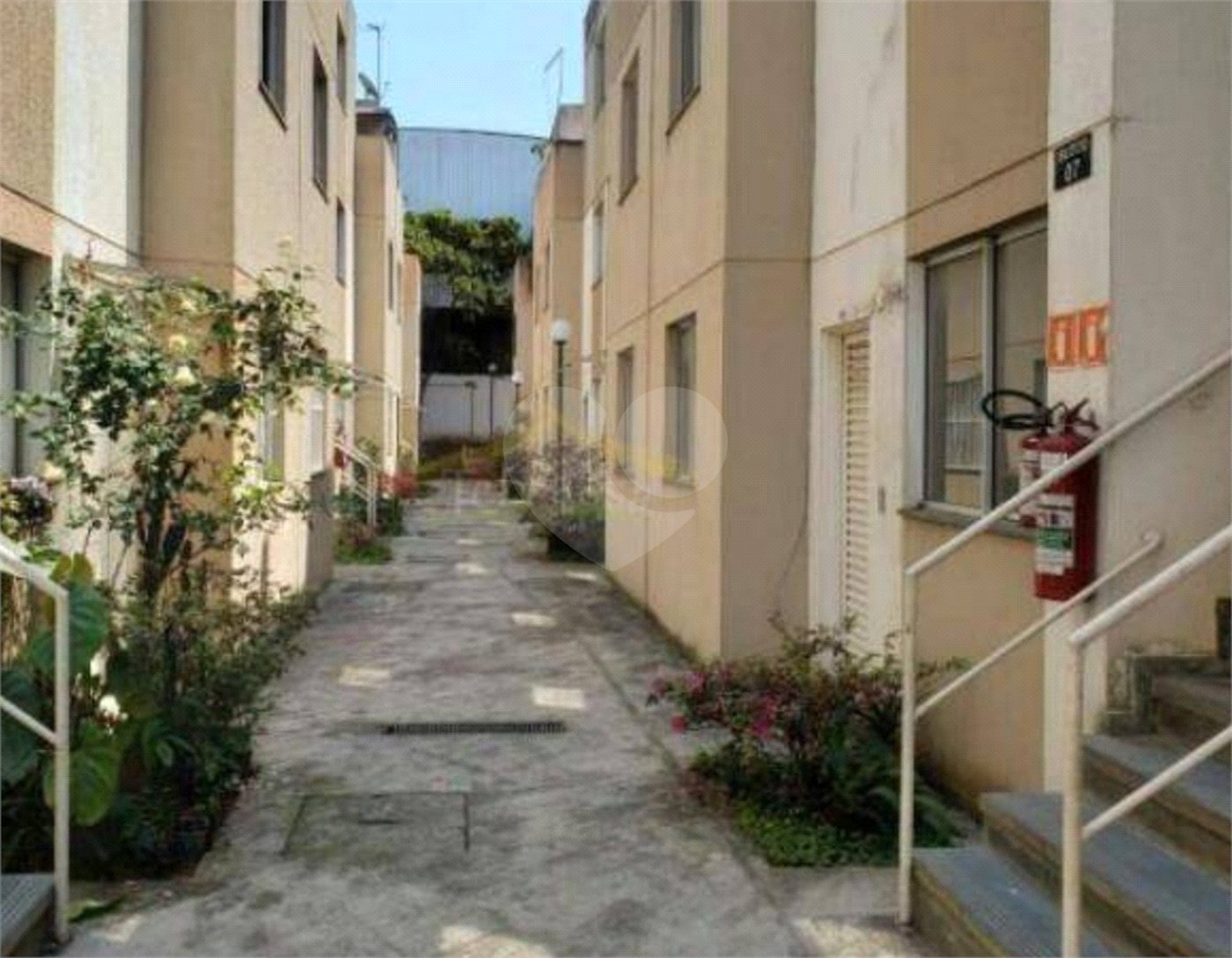 Apartamento à venda com 2 quartos em Jardim Itamarati, Poá, SP