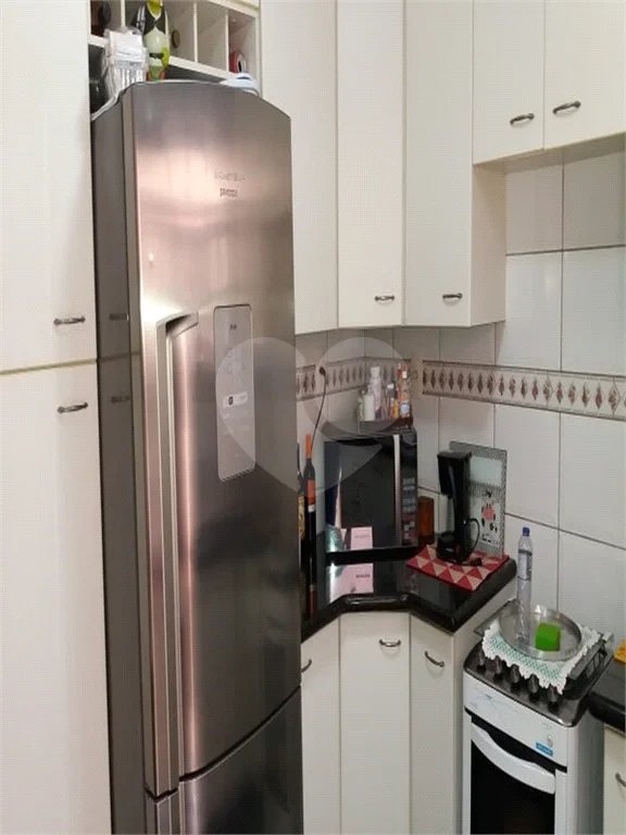 Sobrado à venda com 4 quartos, sendo 3 suítes, em Vila Irmãos Arnoni, São Paulo, SP