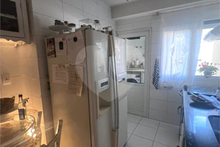 Apartamento à venda com 3 quartos, sendo 1 suíte, em Vila Olímpia, São Paulo, SP