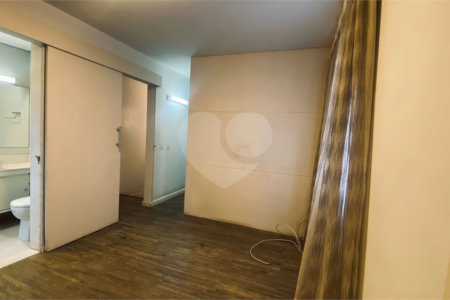 Casa à venda com 3 suítes no condomínio Vilas 2, São Paulo - SP
