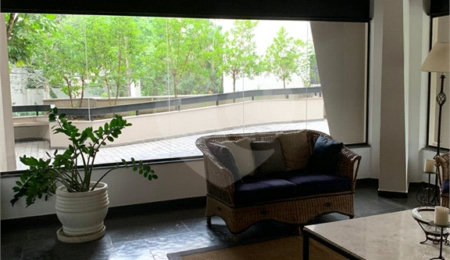 Apartamento à venda com 4 quartos, sendo 2 suítes,  em Real Parque, São Paulo, SP