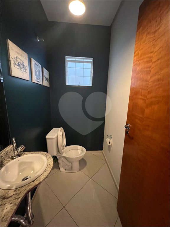 Casa à venda com 3 quartos, sendo 1 suíte,  em Vila Suissa, Mogi das Cruzes, SP