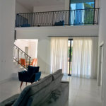 Casa à venda ou para alugar com 4 suítes no Centro, Jambeiro, SP