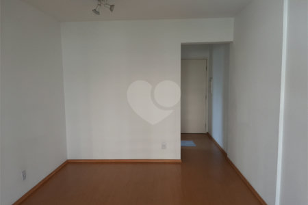 Apartamento à venda ou para alugar com 3 quartos, sendo 1 suíte,  em Vila Suzana, São Paulo, SP