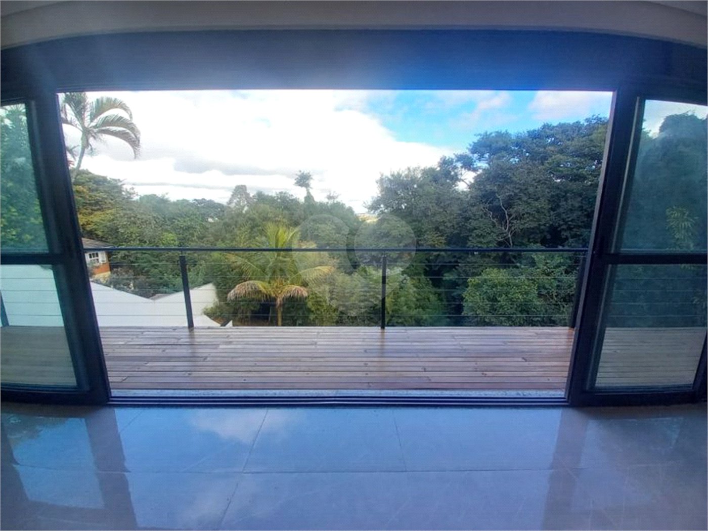 Casa à venda com 4 suítes no condomínio Estância Marambaia, Vinhedo - SP