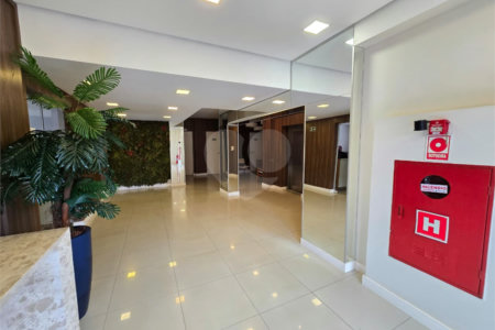 Apartamento à venda com 3 quartos, sendo 1 suíte, no Centro, Itapetininga, SP