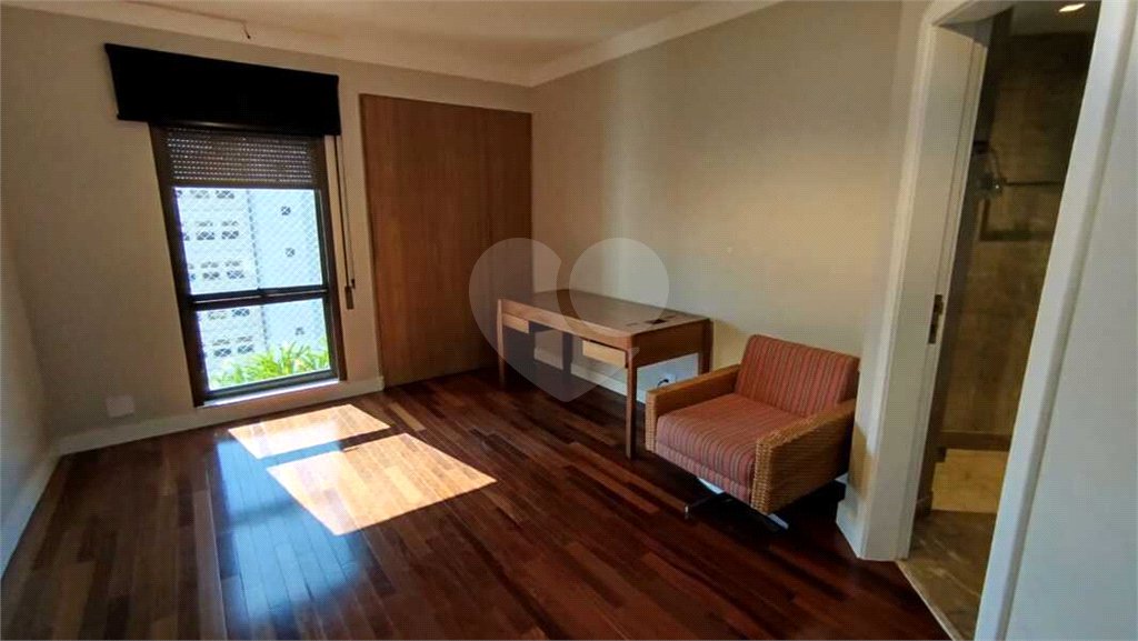 Duplex para alugar com 3 suítes em Real Parque, São Paulo, SP