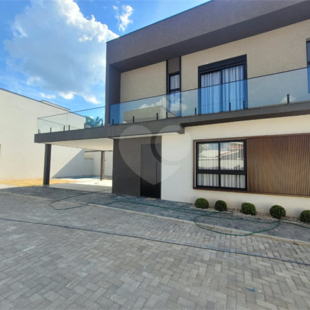 Casa à venda com 3 suítes no condomínio Villagio Vista 571, Atibaia - SP