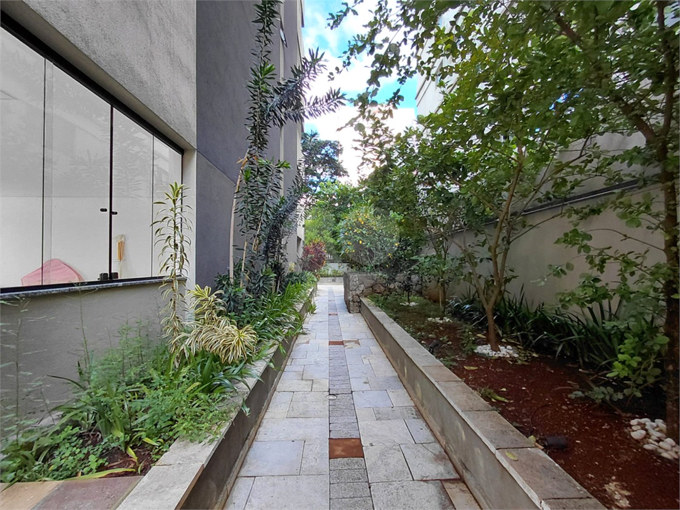 Apartamento à venda com 2 quartos, sendo 1 suíte,  em Perdizes, São Paulo, SP