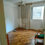 Apartamento à venda com 3 quartos, sendo 1 suíte,  em Aclimação, São Paulo, SP