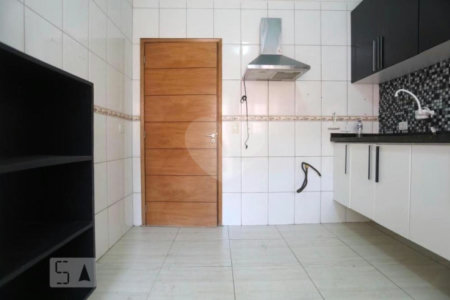 Casa à venda com 2 quartos, sendo 1 suíte,  em Jardim Ivana, São Paulo, SP