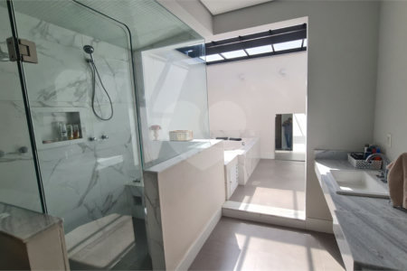 Casa à venda com 3 suítes em Vila Nastri, Itapetininga, SP